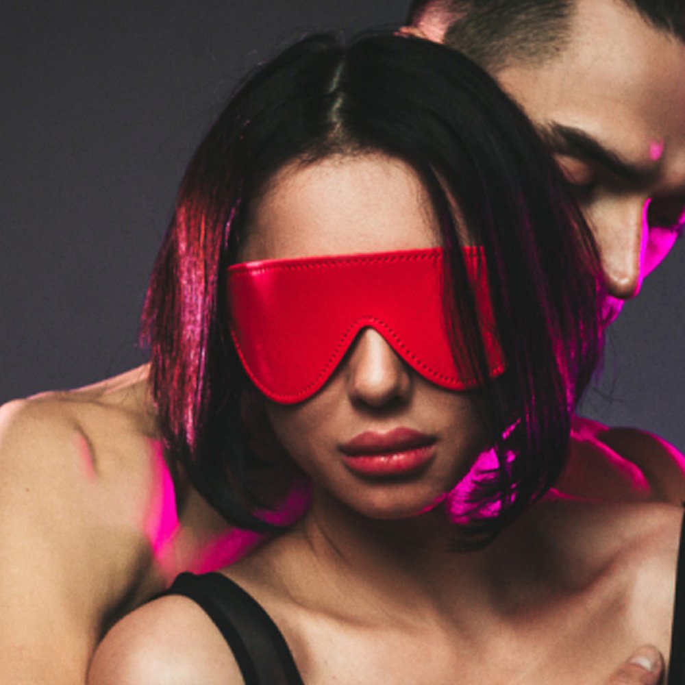 Mask Party Hard Shy Red